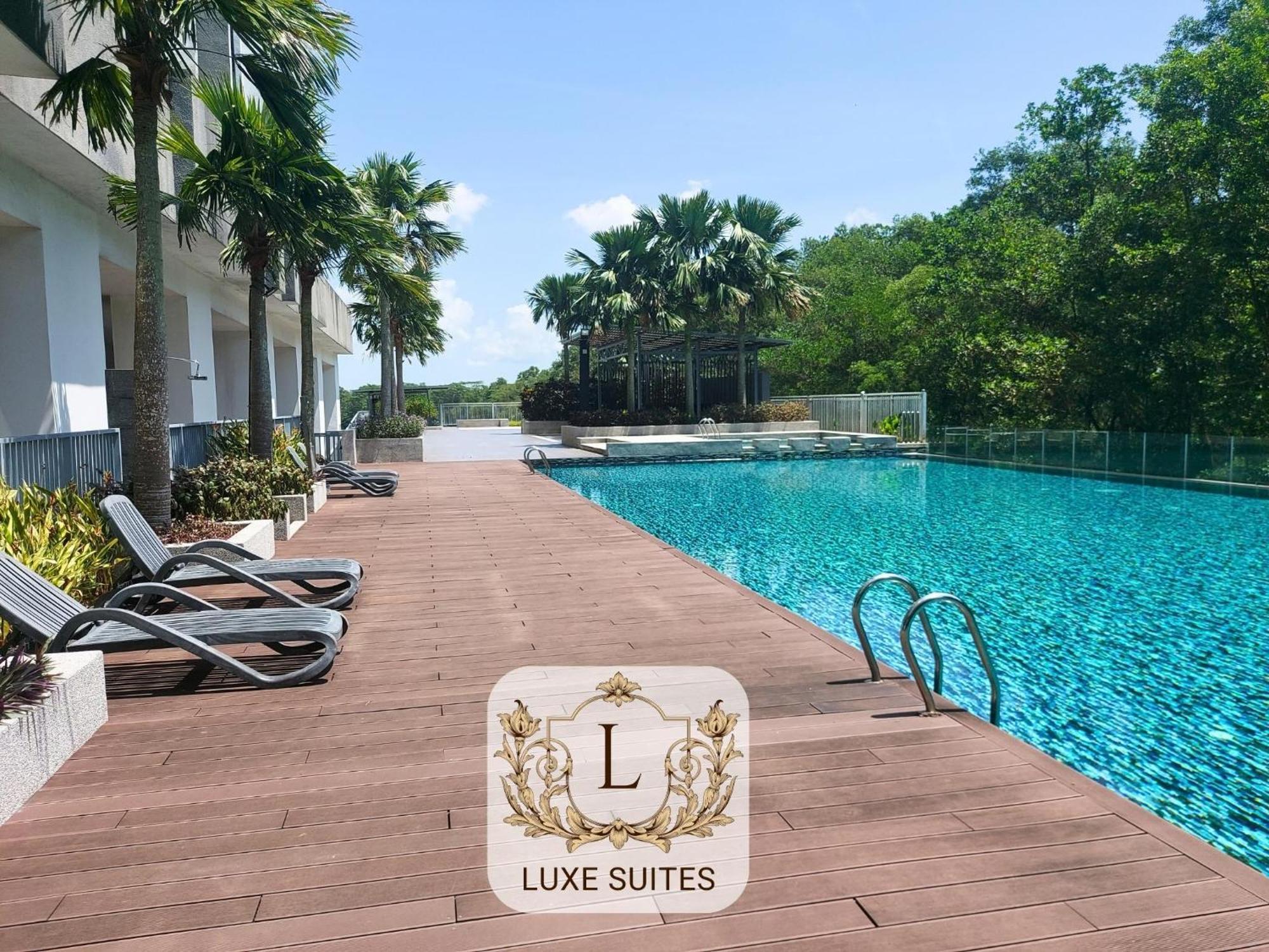 Luxe Suites At Skyloft ยะโฮร์บาห์รู ภายนอก รูปภาพ