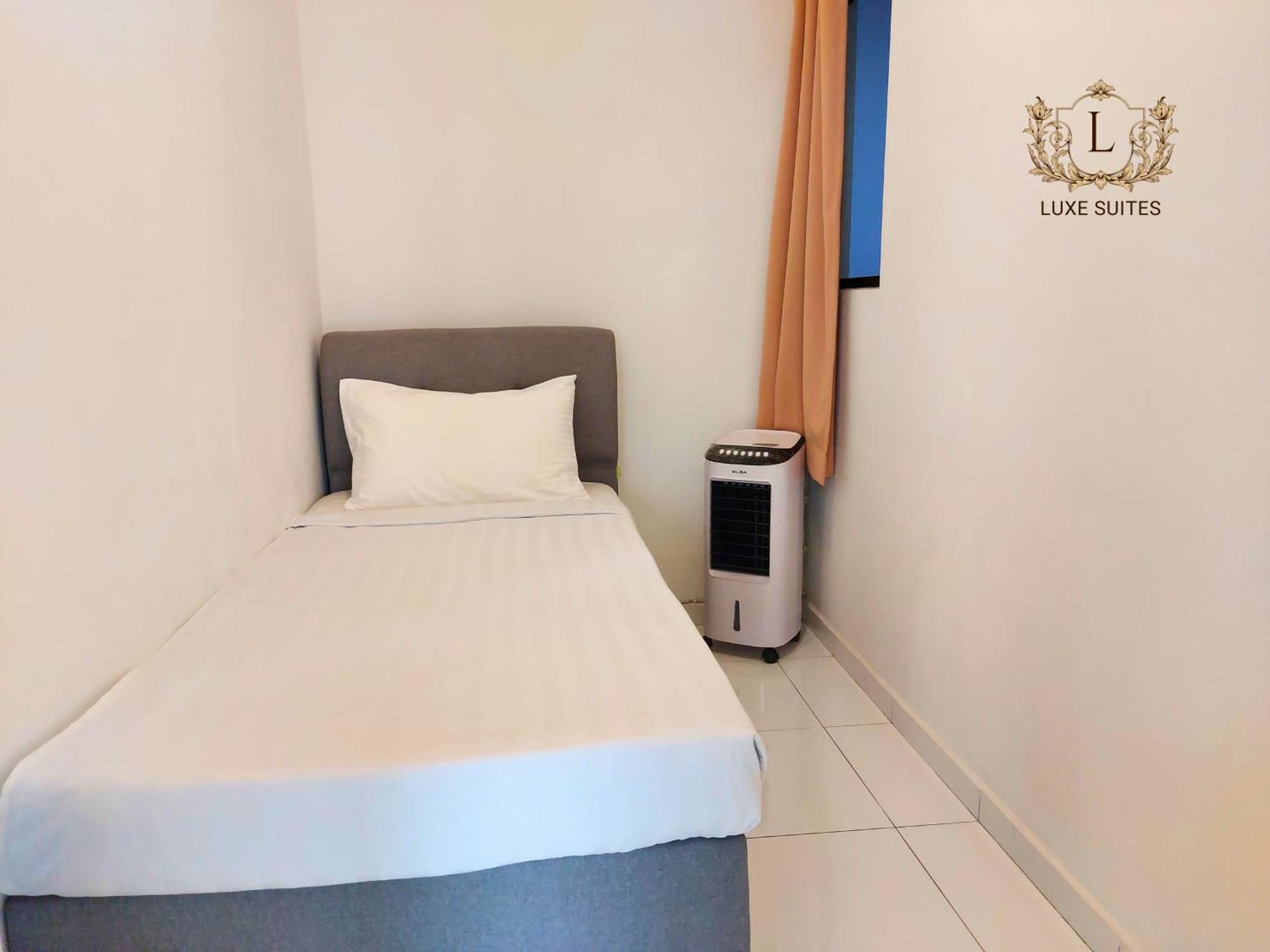Luxe Suites At Skyloft ยะโฮร์บาห์รู ภายนอก รูปภาพ