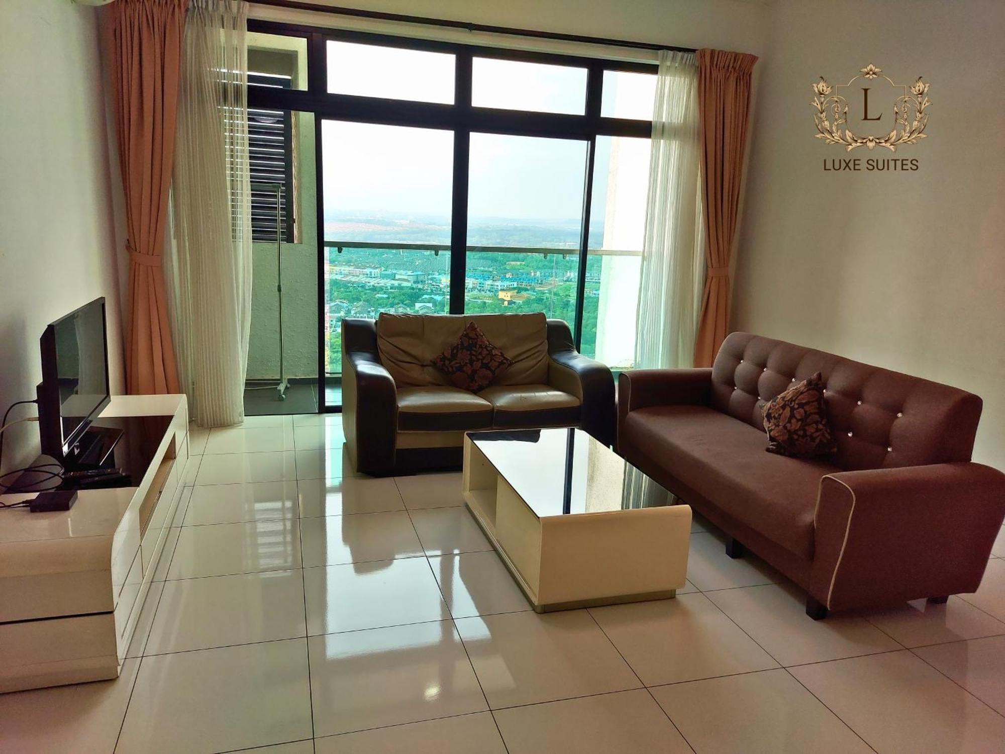 Luxe Suites At Skyloft ยะโฮร์บาห์รู ภายนอก รูปภาพ