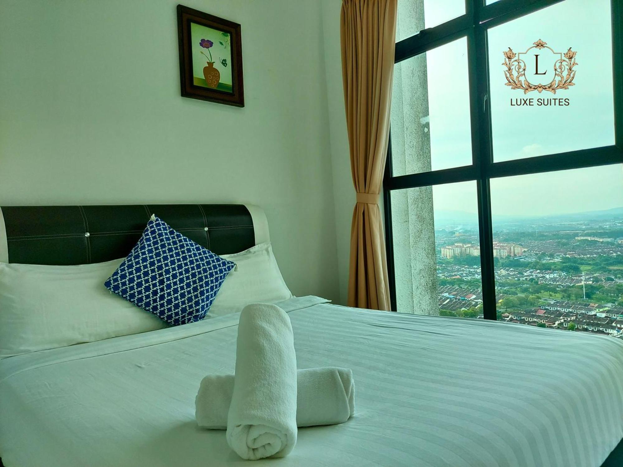 Luxe Suites At Skyloft ยะโฮร์บาห์รู ภายนอก รูปภาพ