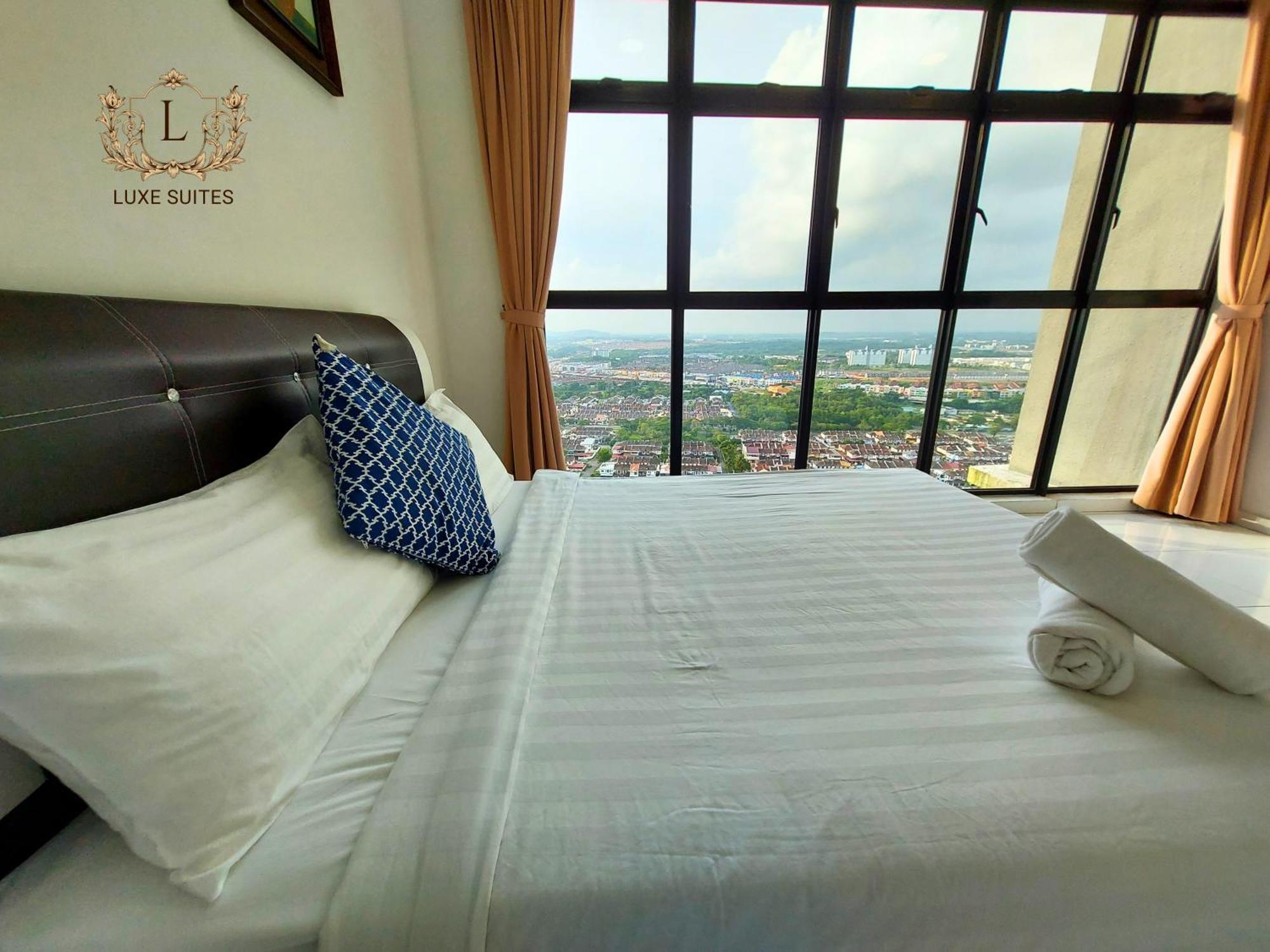 Luxe Suites At Skyloft ยะโฮร์บาห์รู ภายนอก รูปภาพ