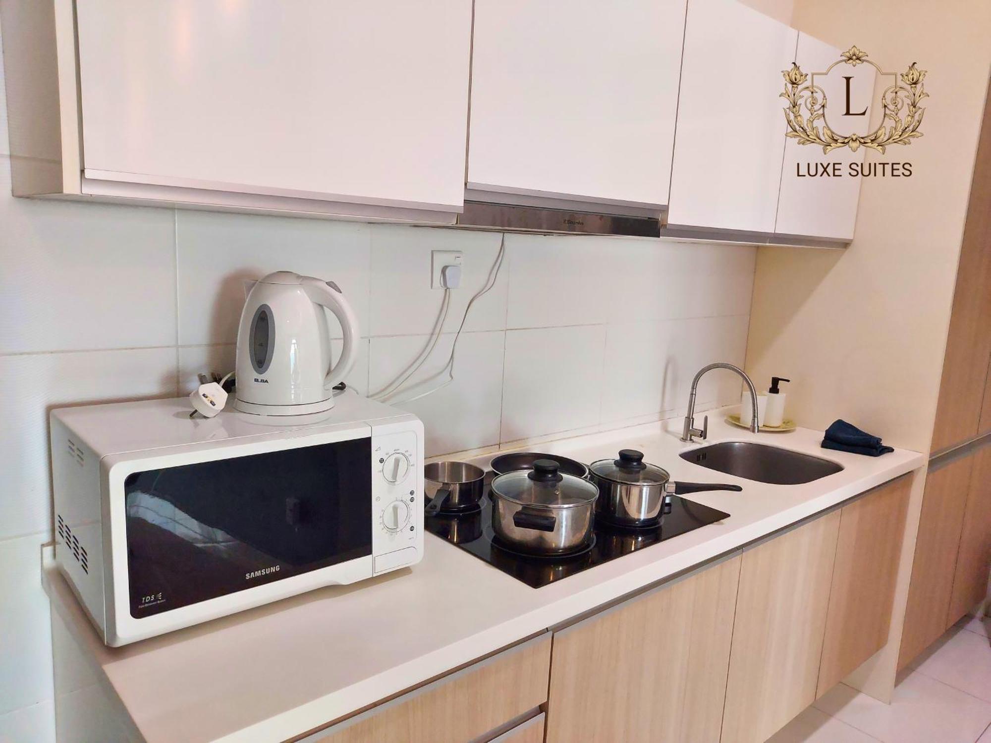 Luxe Suites At Skyloft ยะโฮร์บาห์รู ภายนอก รูปภาพ