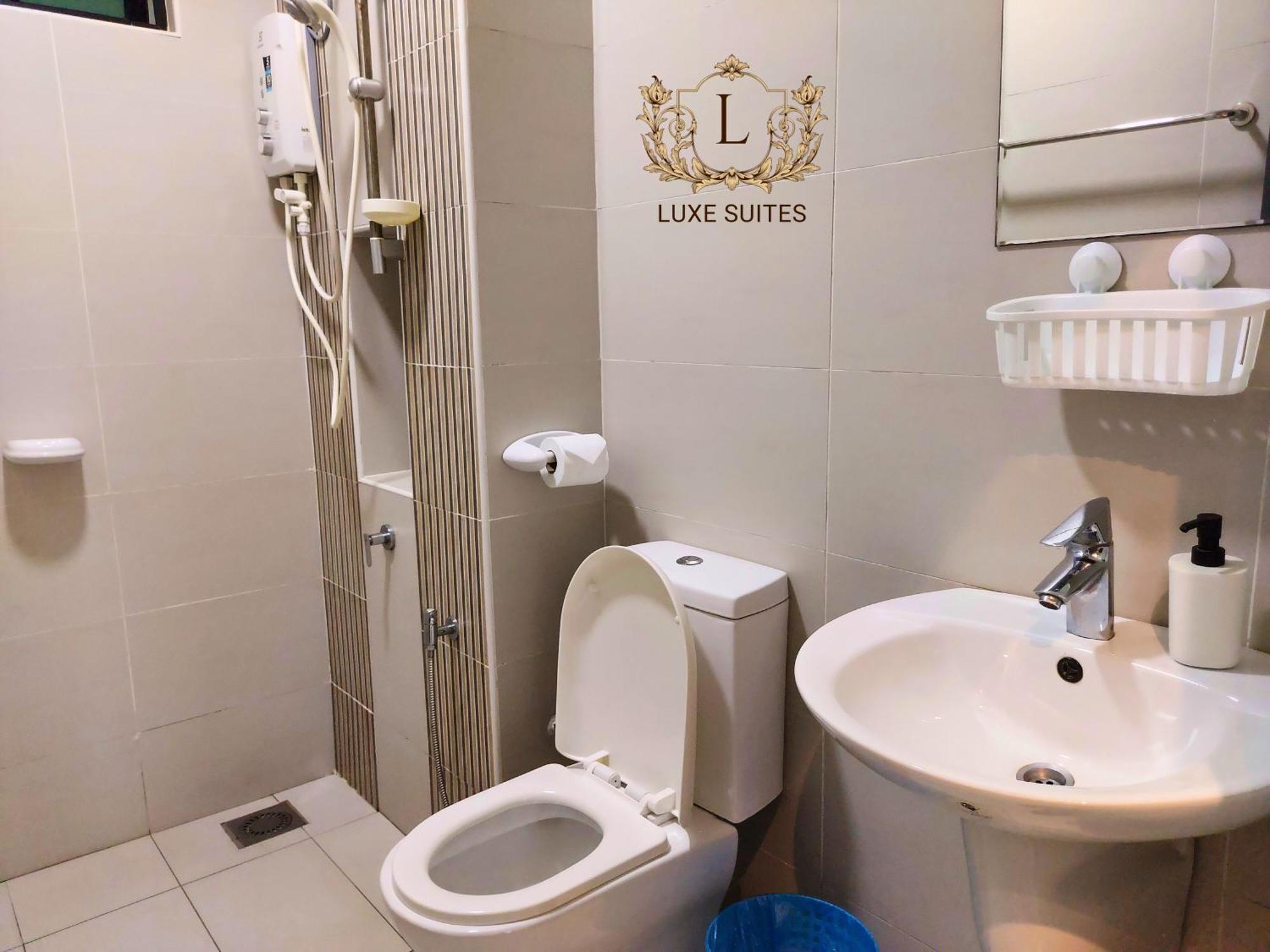 Luxe Suites At Skyloft ยะโฮร์บาห์รู ภายนอก รูปภาพ